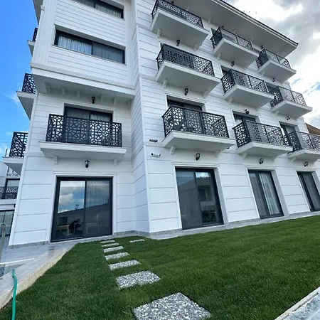 Nova Butik * Cesme