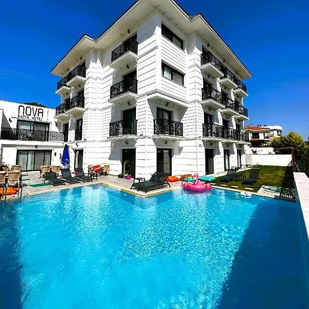 Nova Butik * Cesme